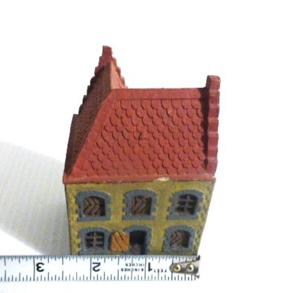 8 House MODEL BUILDINGS 1.75 - 4.5" High Railroad Model Train Set Model Kit - Picture 7 of 16